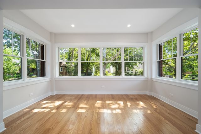 5310 N Spaulding Avenue, Chicago, IL 60625