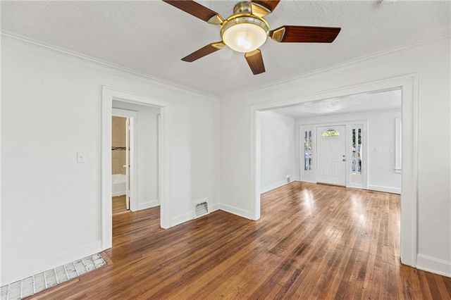 1805 E 67th Street, Kansas City, MO 64132