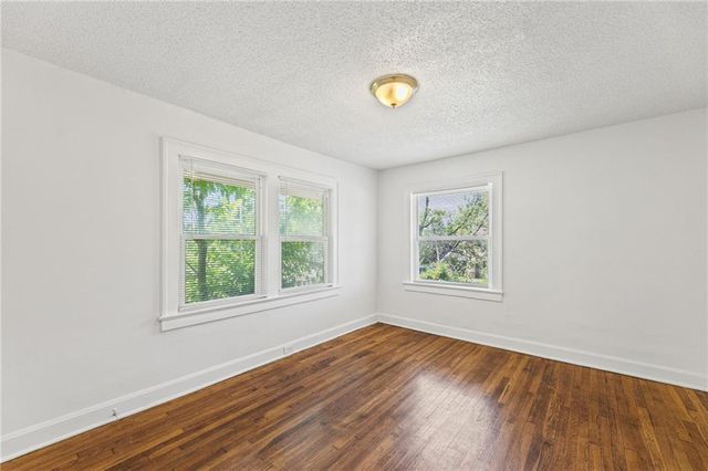 1805 E 67th Street, Kansas City, MO 64132