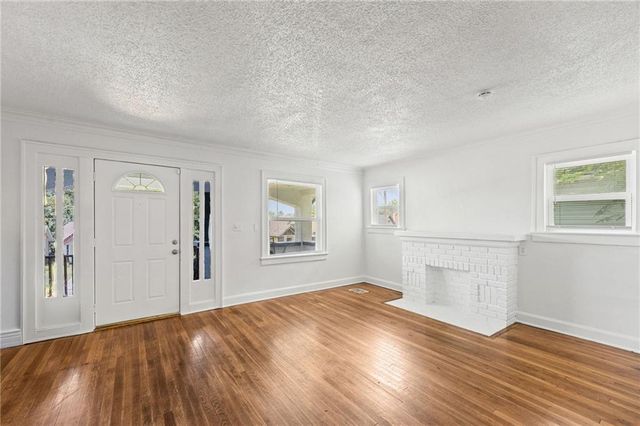 1805 E 67th Street, Kansas City, MO 64132