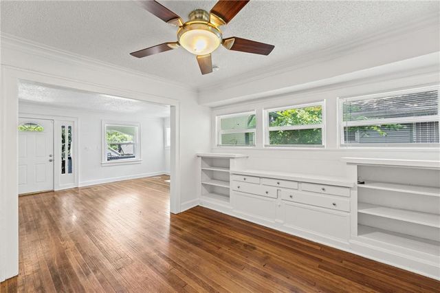 1805 E 67th Street, Kansas City, MO 64132