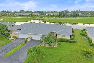 7077 W COUNTRY CLUB DRIVE N, Sarasota, FL 34243