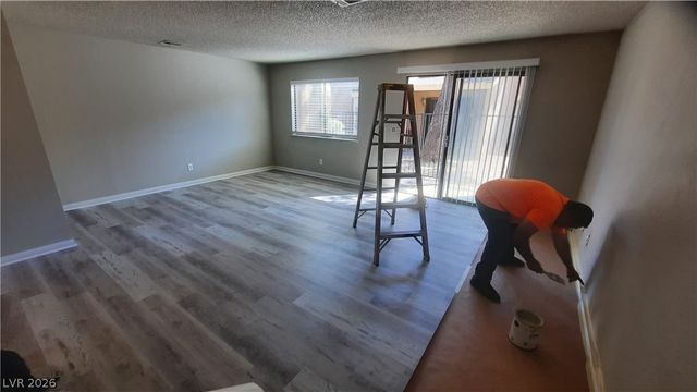1632 MARATHON Drive 12, Las Vegas, NV 89108