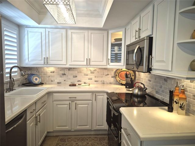 535 Hendricks Isle 306, Fort Lauderdale, FL 33301