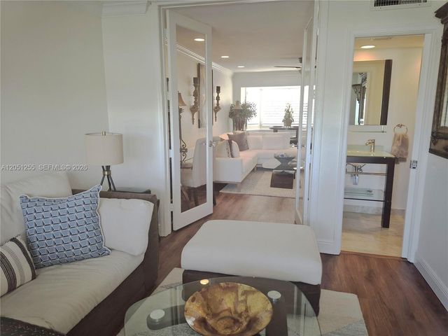 535 Hendricks Isle 306, Fort Lauderdale, FL 33301
