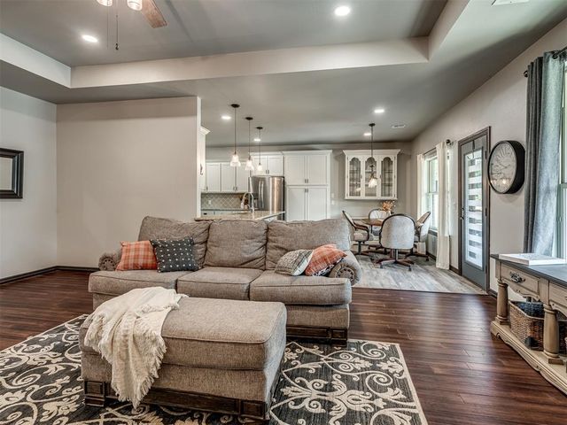 1275 Stone Ridge Drive, Edmond, OK 73034