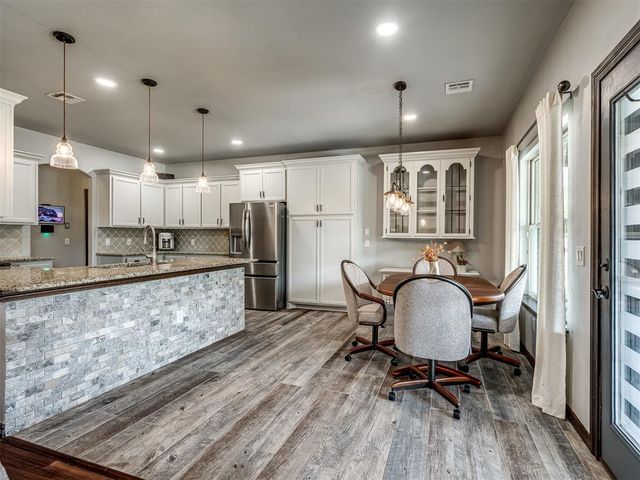 1275 Stone Ridge Drive, Edmond, OK 73034