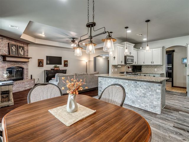 1275 Stone Ridge Drive, Edmond, OK 73034