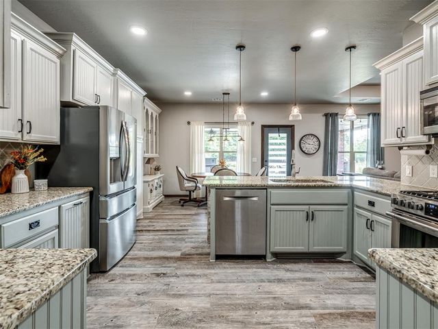 1275 Stone Ridge Drive, Edmond, OK 73034
