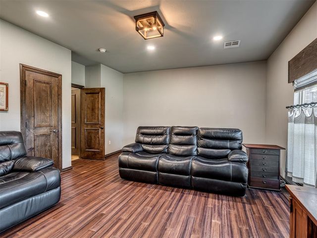 1275 Stone Ridge Drive, Edmond, OK 73034