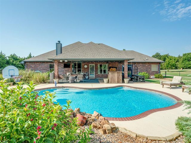 1275 Stone Ridge Drive, Edmond, OK 73034
