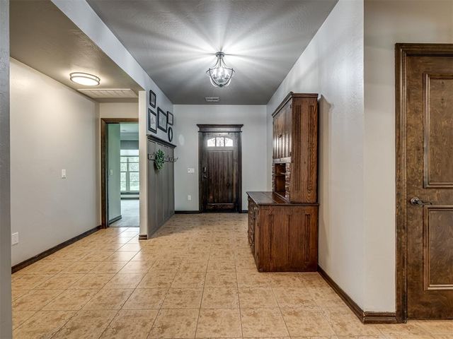 1275 Stone Ridge Drive, Edmond, OK 73034
