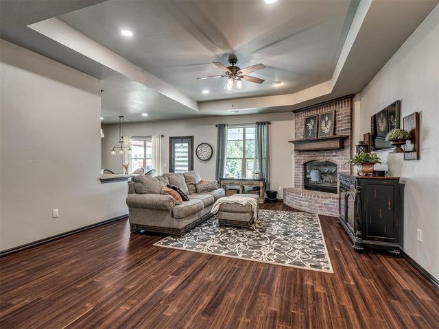 1275 Stone Ridge Drive, Edmond, OK 73034