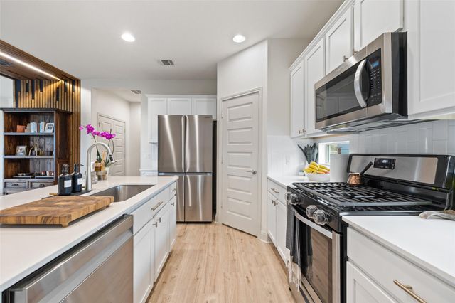 16936 Aventura Ave, Pflugerville, TX 78660