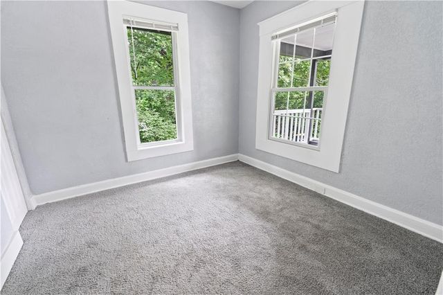 5822 Agnes Avenue, Kansas City, MO 64130