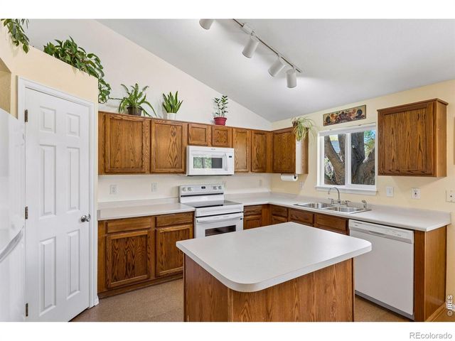 1421 Sorrel Court, Longmont, CO 80504