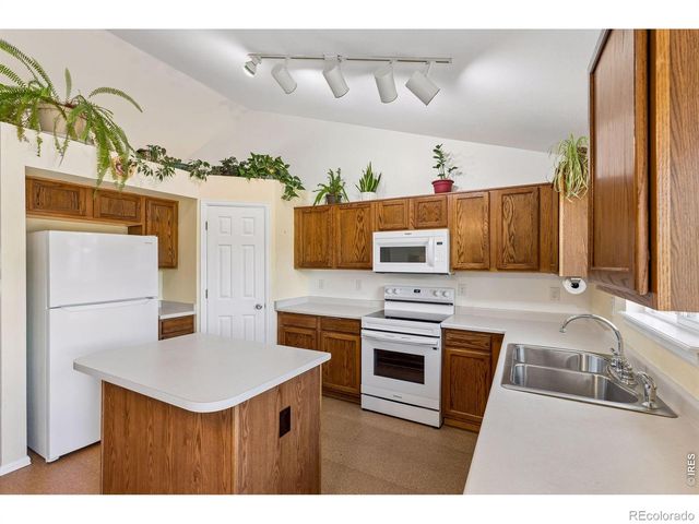 1421 Sorrel Court, Longmont, CO 80504