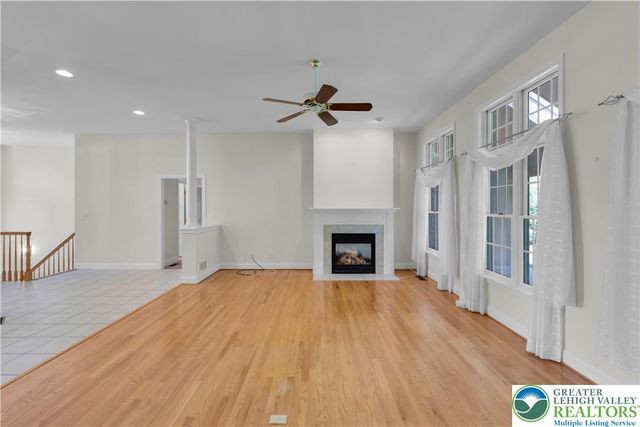 268 Jefferson Place, Lower Nazareth Twp, PA 18020