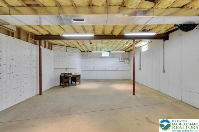 268 Jefferson Place, Lower Nazareth Twp, PA 18020