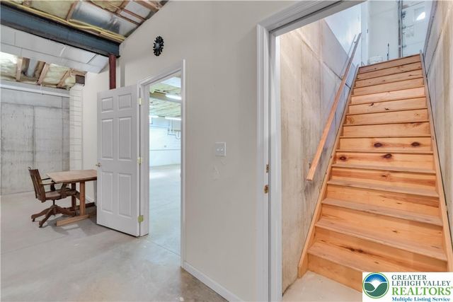 268 Jefferson Place, Lower Nazareth Twp, PA 18020