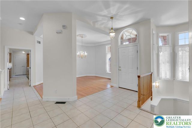 268 Jefferson Place, Lower Nazareth Twp, PA 18020