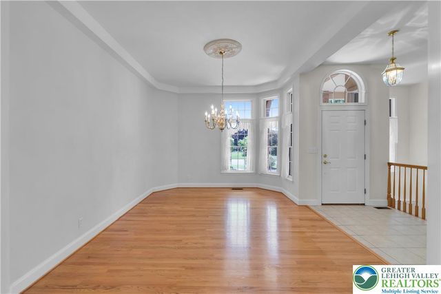268 Jefferson Place, Lower Nazareth Twp, PA 18020