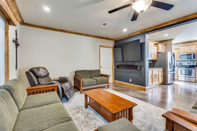 1425 Cowan Road, Weston, TX 75009