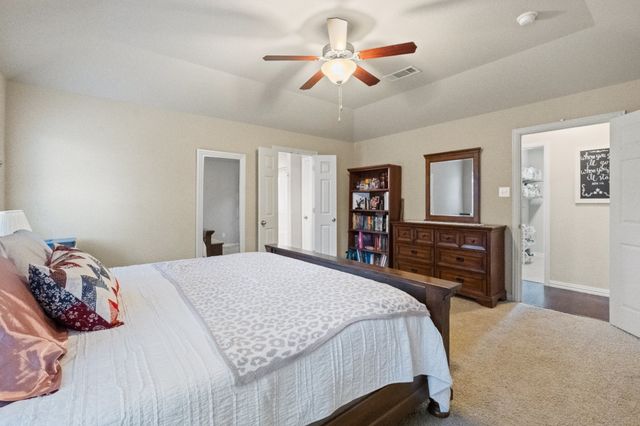 609 Jeffdale Drive, Burleson, TX 76028
