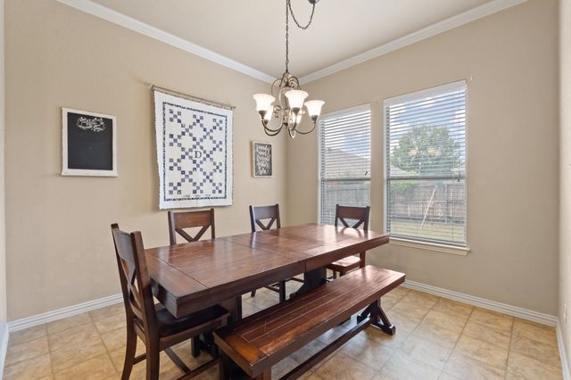 609 Jeffdale Drive, Burleson, TX 76028