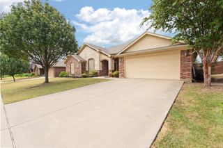 609 Jeffdale Drive, Burleson, TX 76028