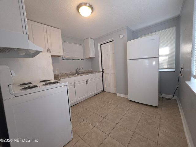 9121 ADAMS Avenue, Jacksonville, FL 32208