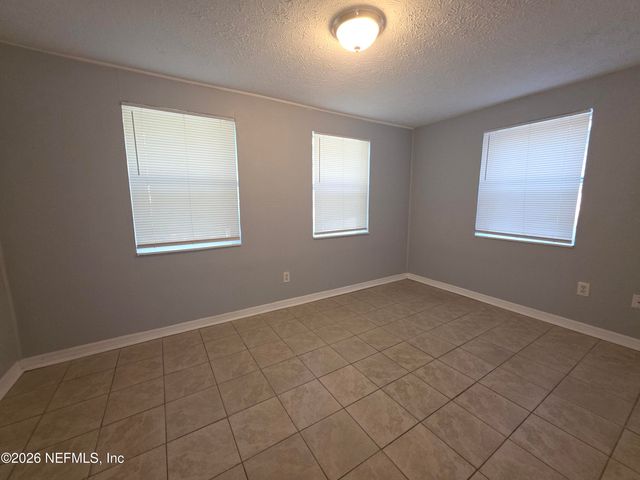 9121 ADAMS Avenue, Jacksonville, FL 32208