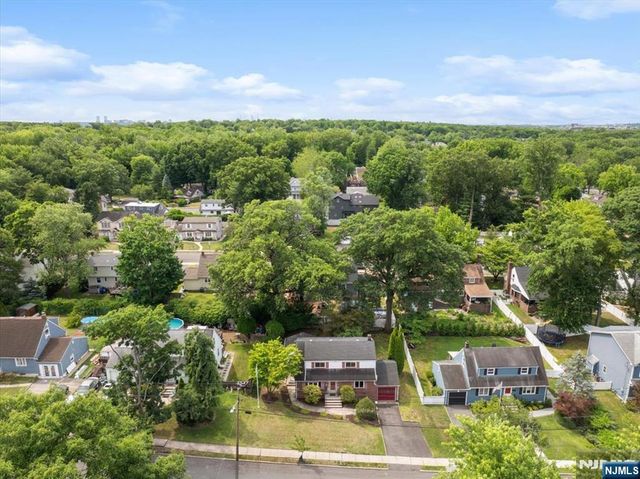 346 E Woodland Road, New Milford, NJ 07646