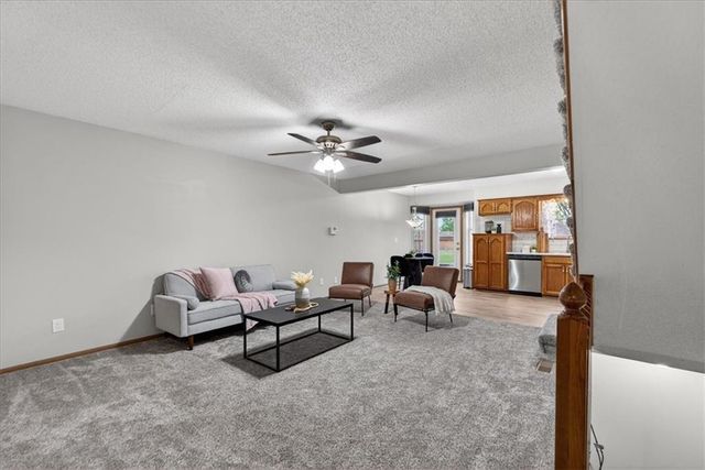 508 Knox Street C, Blue Springs, MO 64014