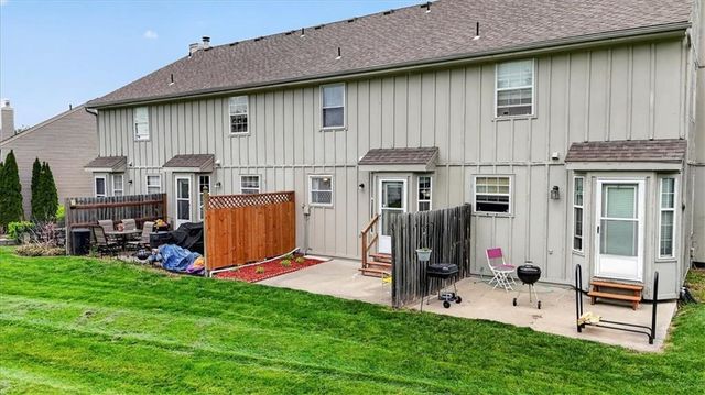 508 Knox Street C, Blue Springs, MO 64014