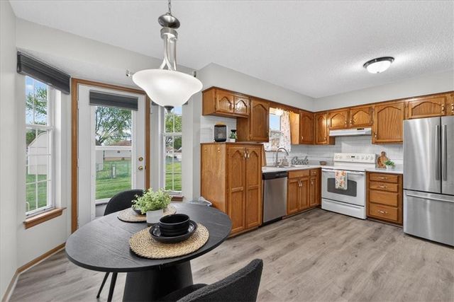 508 Knox Street C, Blue Springs, MO 64014