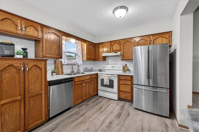 508 Knox Street C, Blue Springs, MO 64014