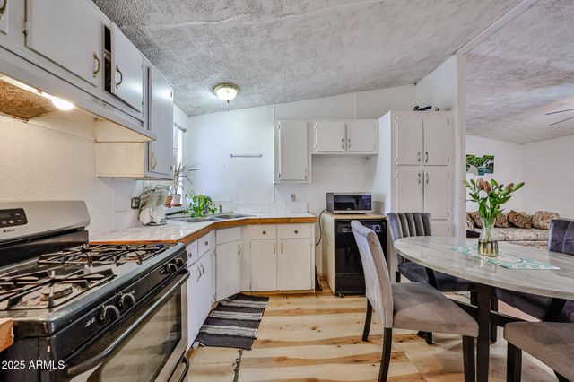 7302 W Peoria Avenue 74, Peoria, AZ 85345