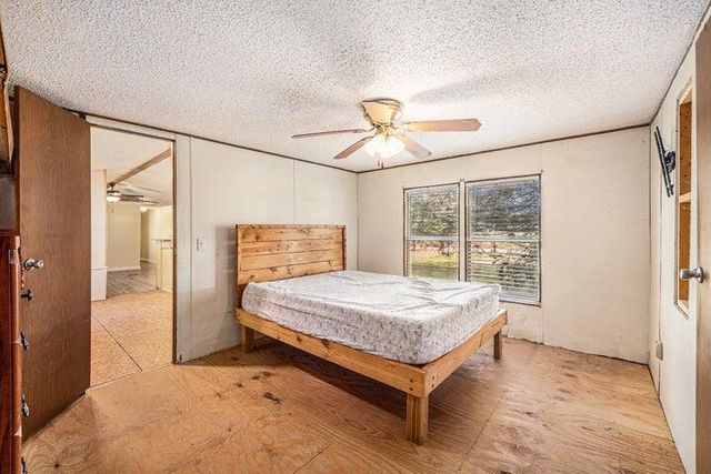 200 Sings Lane, Holly Hill, SC 29059