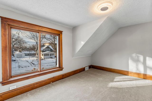 4843 29th Avenue S, Minneapolis, MN 55417