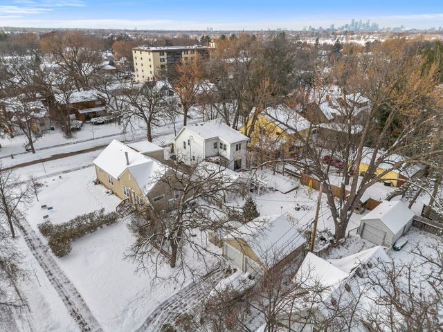 4843 29th Avenue S, Minneapolis, MN 55417