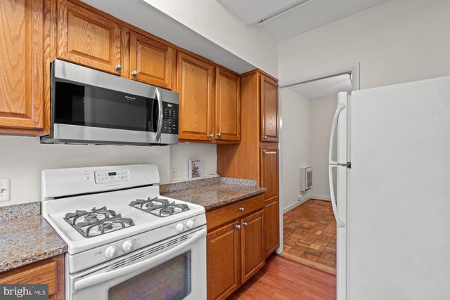 3304 GUNSTON RD, Alexandria, VA 22302