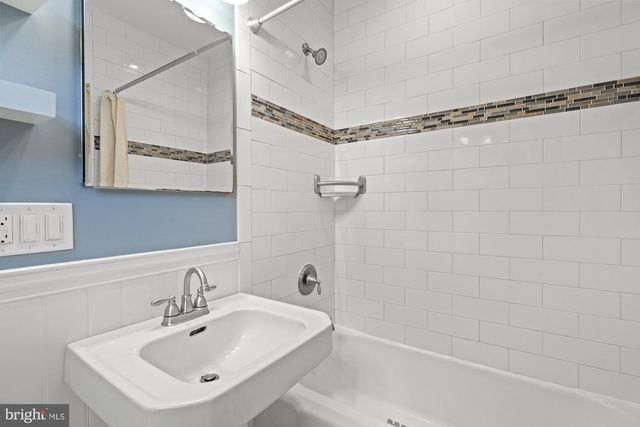 3304 GUNSTON RD, Alexandria, VA 22302