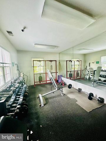 3304 GUNSTON RD, Alexandria, VA 22302