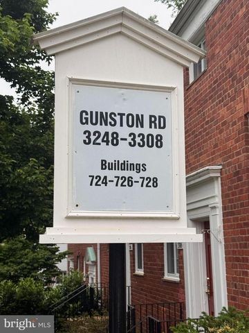 3304 GUNSTON RD, Alexandria, VA 22302