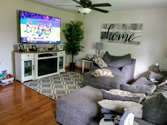 764 Timberline Pkwy, Valparaiso, IN 46385