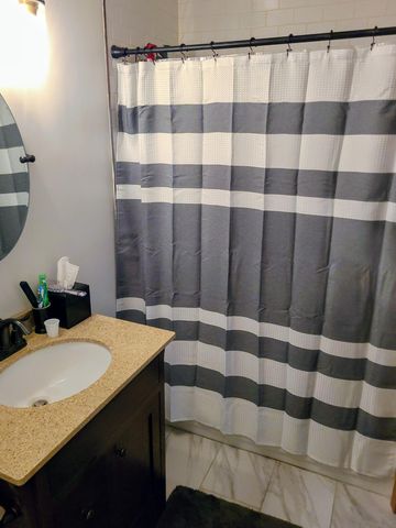 764 Timberline Pkwy, Valparaiso, IN 46385