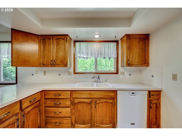 11501 Ne SYLVAN Ter, Vancouver, WA 98686