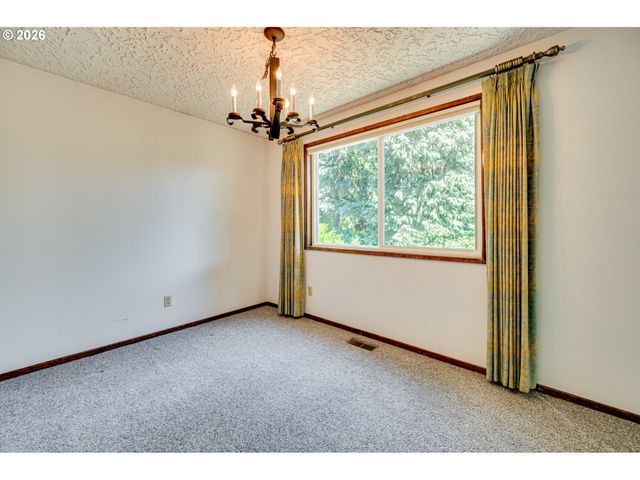 11501 Ne SYLVAN Ter, Vancouver, WA 98686