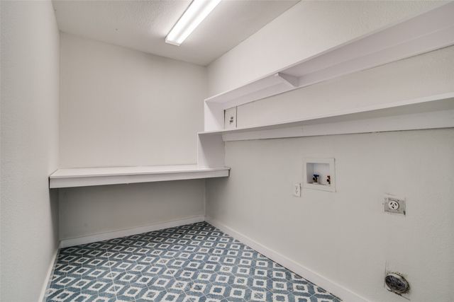 2405 Whippoorwill Drive, Mesquite, TX 75149